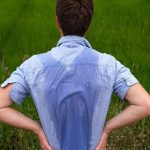 علت زیاد عرق کردن بدن چیست؟
