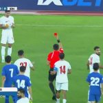 چرا بازیکنان ما داور را رها نمی‌کنند؟ برگرداندن تصمیم و تاثیرگذاری روی داور در این سطح!